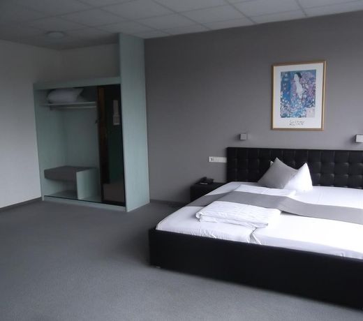 Businesshotel & Appartements Stuttgart-Vaihingen