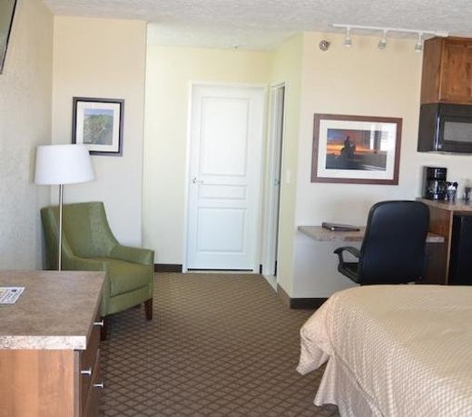 Rodeway Inn & Suites