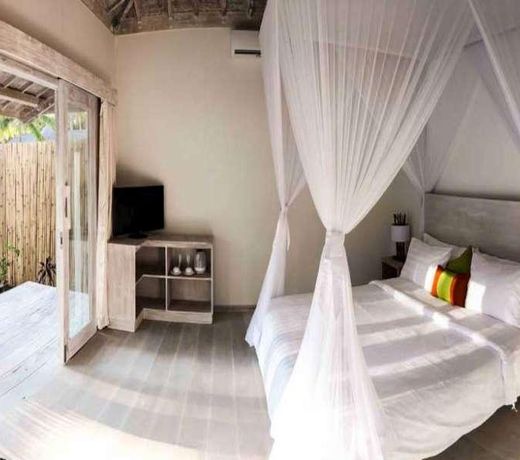 Sunset Palms Resort