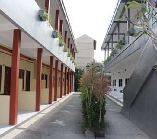 OYO 90376 Rabasta Kuta Residence