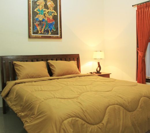 OYO 90376 Rabasta Kuta Residence