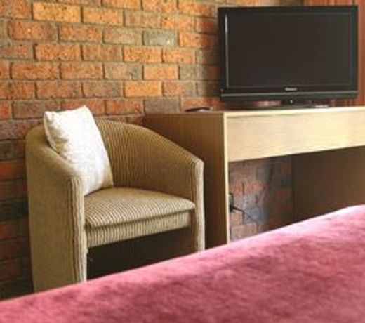Bonnie Doon Hotel