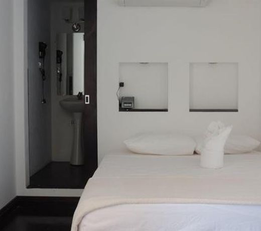 El Faro Beach Hotel