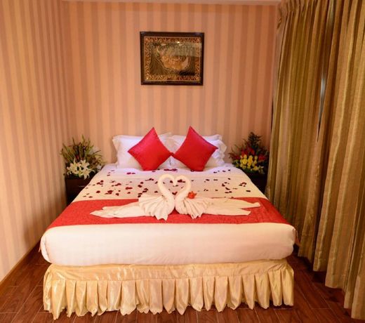Yadanar Theingi Hotel