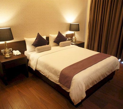 Lenox Hotel