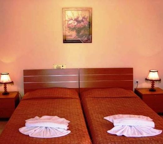 Bomo Amnissos Residence