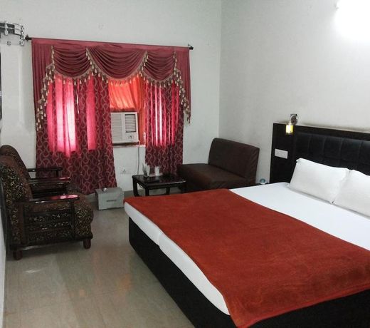 COMFORT INN