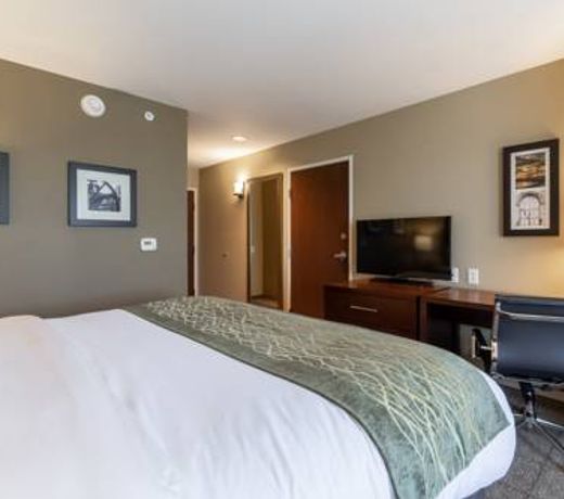 Comfort Inn & Suites - Harrisburg Airport - Hershey South