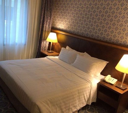 Nozol Royal Inn Hotel