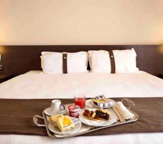 Inn Naples Airport