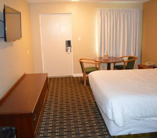 Ayer Motor Inn