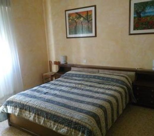 Hotel Lea