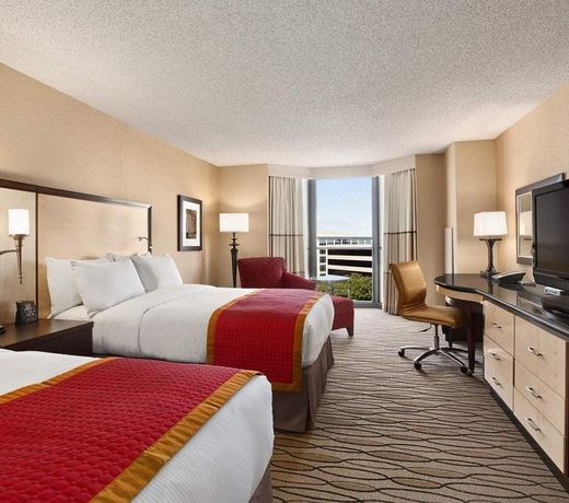 Hilton Rosemont Chicago O'Hare
