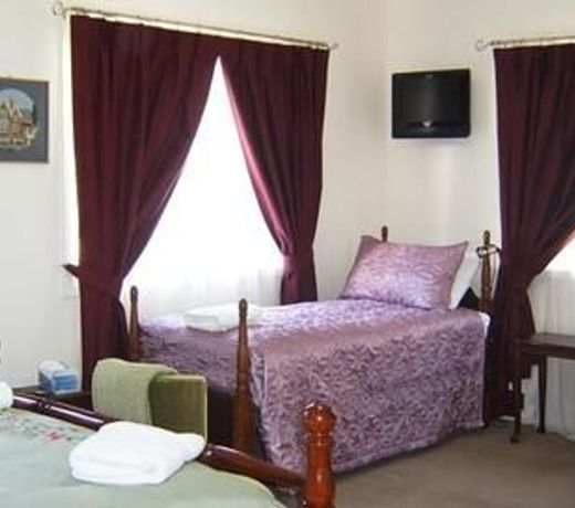 Gloucester on Avon Bed & Breakfast