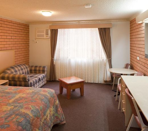 CENTABROOK MOTOR INN - MUSWELLBROOK