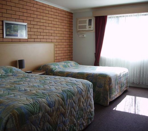 CENTABROOK MOTOR INN - MUSWELLBROOK