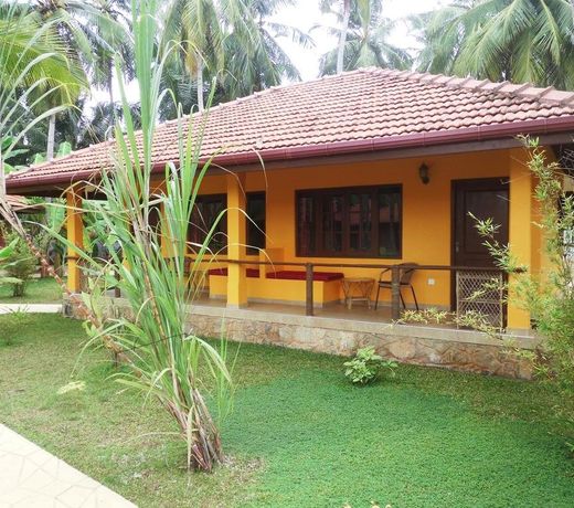 Puetz Travels Beach Resort