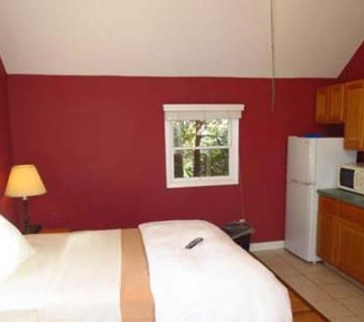 380 Inn