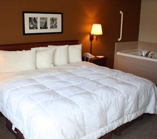 AmericInn by Wyndham Charlevoix