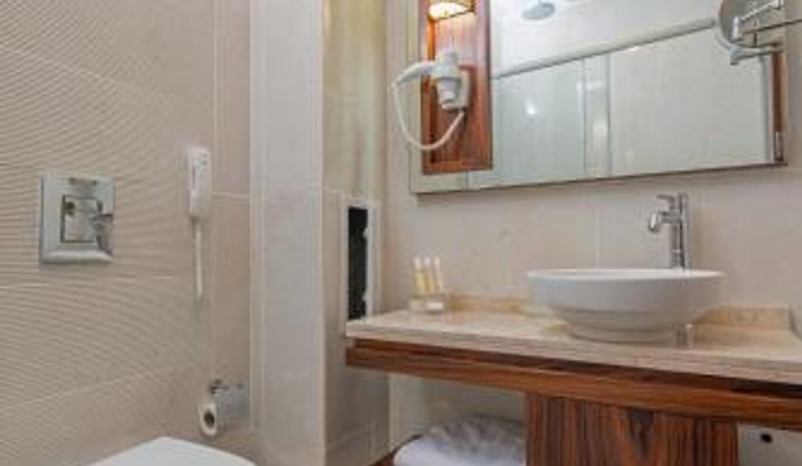 Midmar Hotel