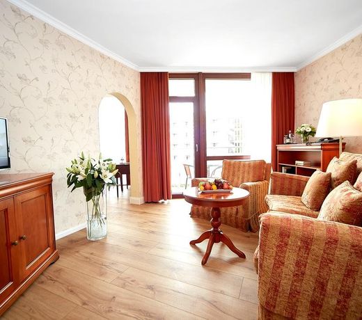 Cliff Hotel Rugen