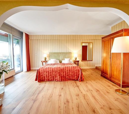 Cliff Hotel Rugen