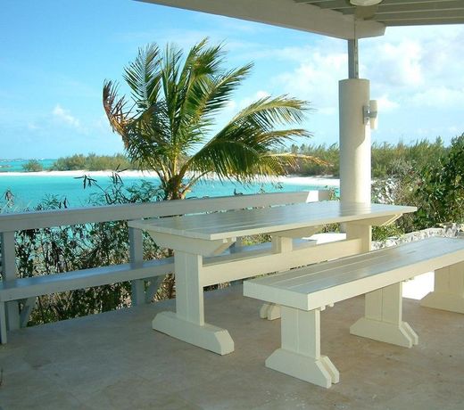 JOLLY HALL BEACH