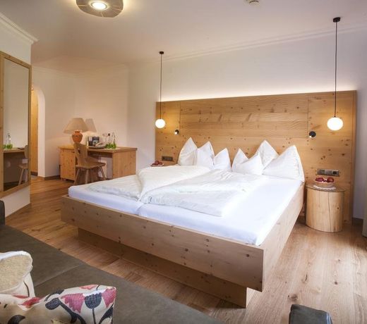 Natur- & Wanderhotel Tuxertal