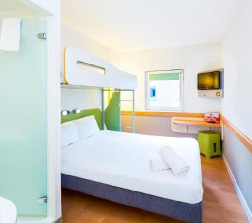 ibis budget Santeny
