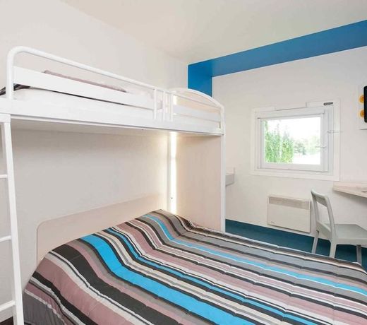 HotelF1 Perpignan Sud