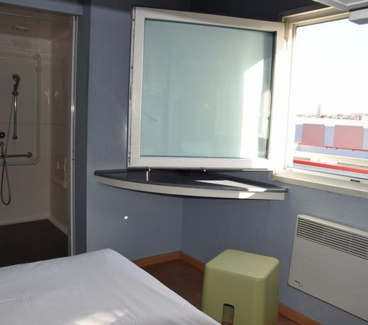 Hotel Design Booking