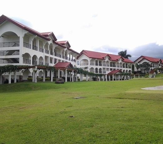 Graceland Estates and Country Club