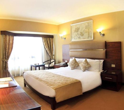 Pyramisa Suites Hotel Cairo