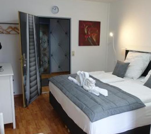 Stern Hotel