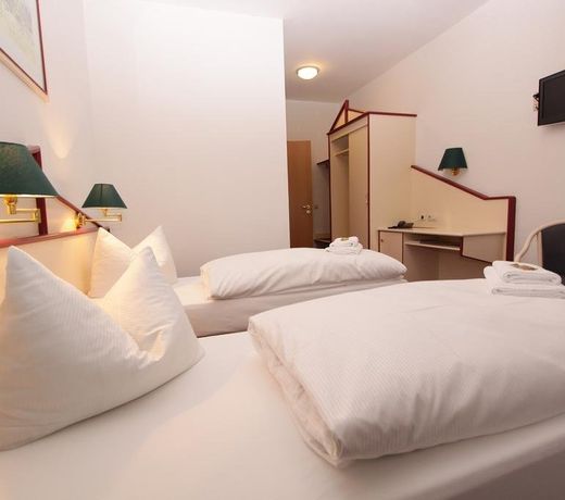Hotel 3 Linden