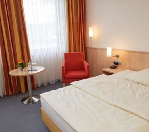 Hotel Filderland - Stuttgart Messe - Airport - Self Check-In