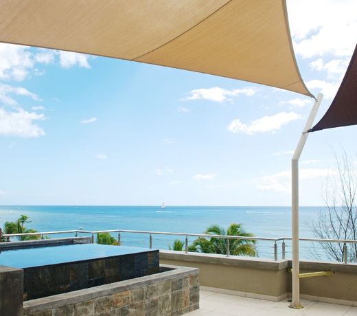 Belle Crique by Horizon Holidays