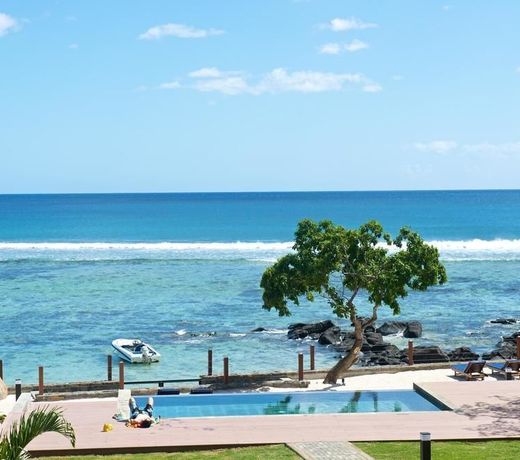 Belle Crique by Horizon Holidays