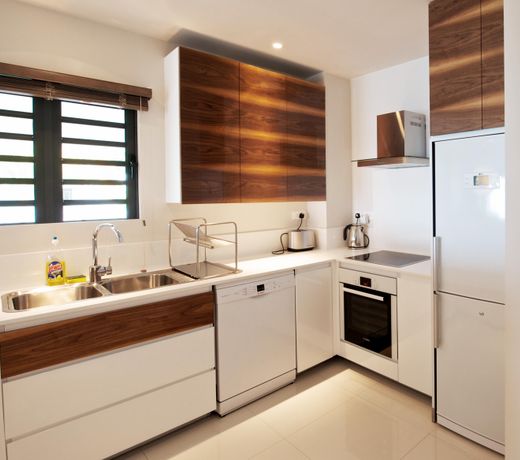 Leora Beachfront by Horizon Holidays