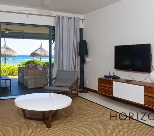 Leora Beachfront by Horizon Holidays
