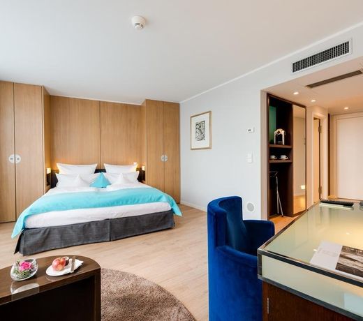 Wasserturm Hotel Cologne, Curio Collection by Hilton