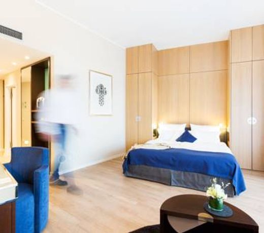 Wasserturm Hotel Cologne, Curio Collection by Hilton