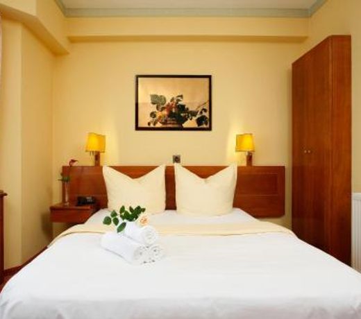 Hotel Regina -Garni KÃ¶ln