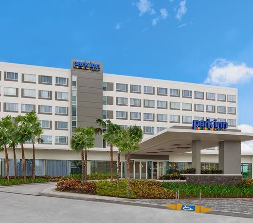 Park Inn By Radisson Clark