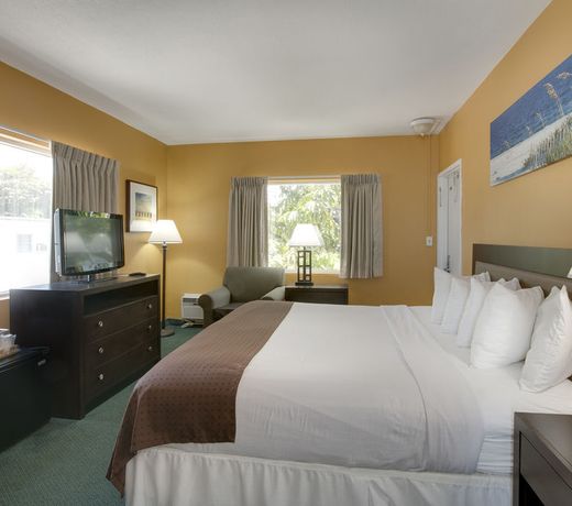 Bahia Cabana Beach Resort