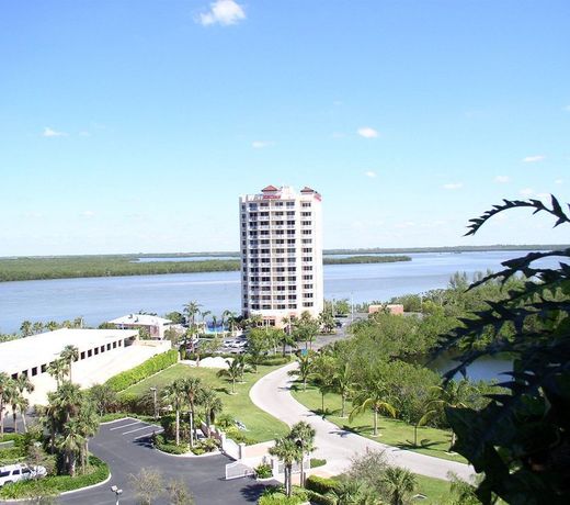 Lovers Key Resort
