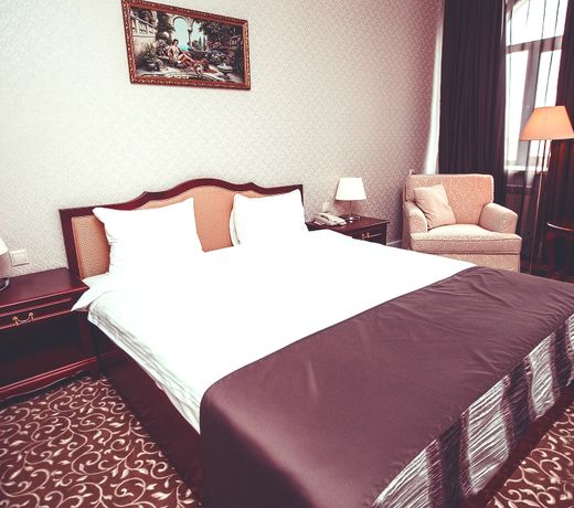 Novomoskovskaya Hotel