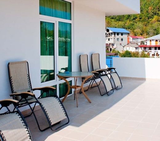 Albatros Guest House