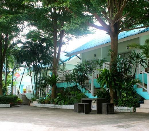 BAAN CHOM DOW