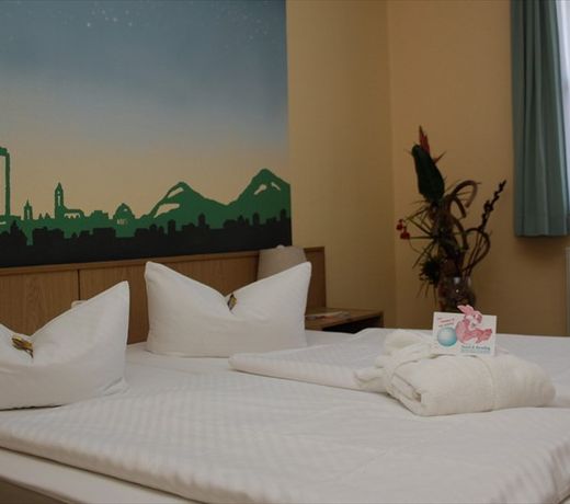 Jembo Park Hotel